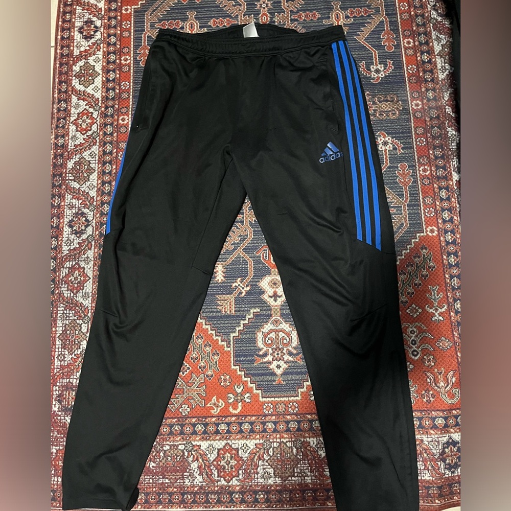 Adidas Men’s Trio soccer Pants Size US XL Black Blue Great condition Fast ship